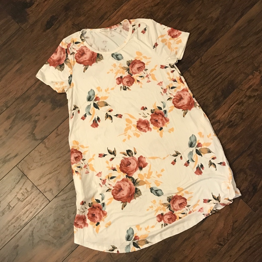 White & floral size large dress